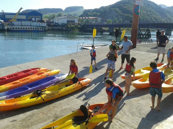 Udalekuetako begiraleen behin behineko zerrendak argitaratu ditu udalak