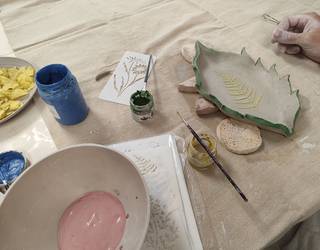 Zeramika eta kosmetika uztartuko dituzte Arte eta Diseinu Ikastegiko larunbateko ikastaroan