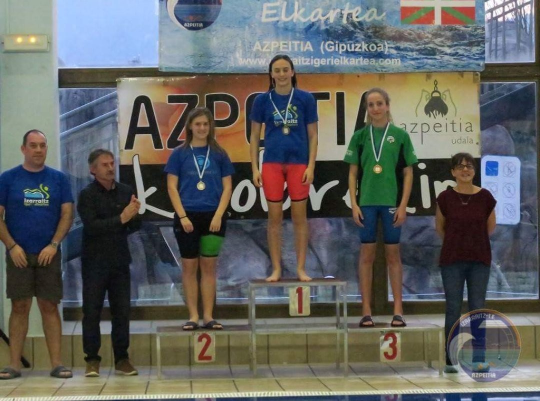 Maialen Sudupe igerilariak urrezko hiru domina eta zilarrezko bat Gipuzkoako txapelketan