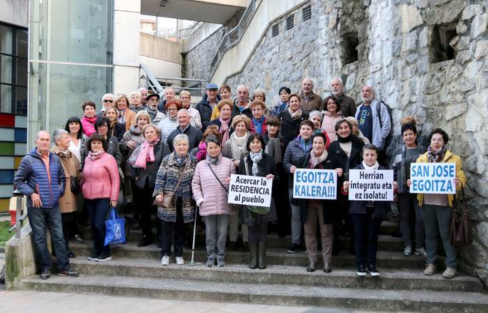 Egoitza Kalera taldearen gutuna: "Oraindik itxaropentsu"