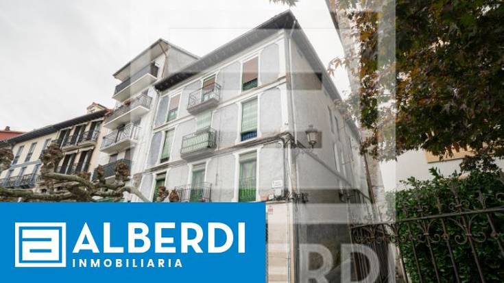 Alberdi Inmobiliaria: Kale Nagusian etxebizitza salgai