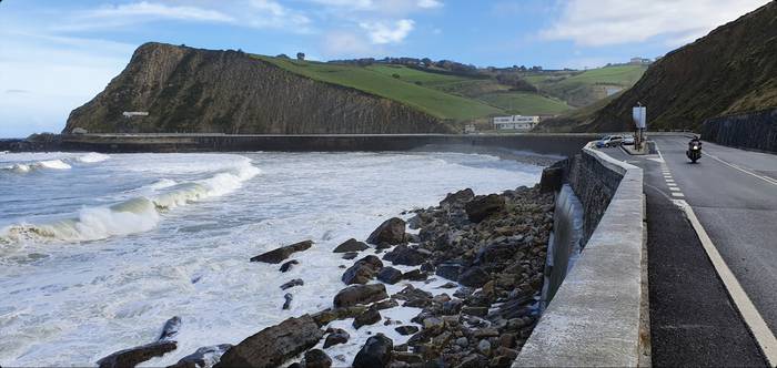 Eguzkik eskatu du saretak kontuan hartzeko Zumaia eta Getaria arteko oinezkoen pasealekuaren proiektuaren idazketan