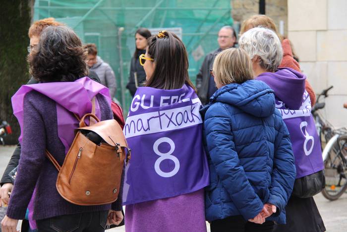 "Erasotzen gaituen sistemari sua" eman nahi dio mugimendu feministak