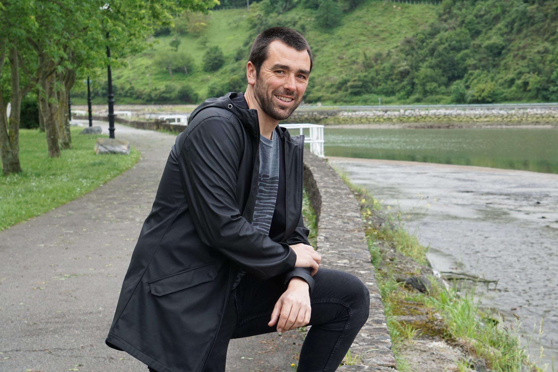 “Harrobiko estropalariekin atera ditugu traineruak, eta aurrean gabiltza; bide onean goaz”