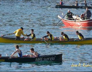 Bihar Donostian jokatzekoak ziren batel estropadak, bertan behera