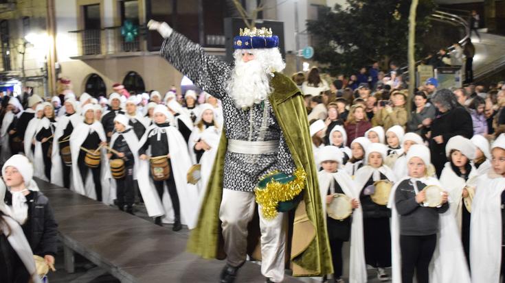 Ostiral honetan eman beharko da izena Errege Magoen danborradarako