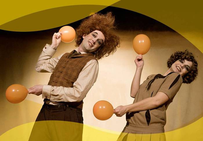 'Globe Story' antzezlan mutua ostegunean, Zarauzko Modelo Aretoan