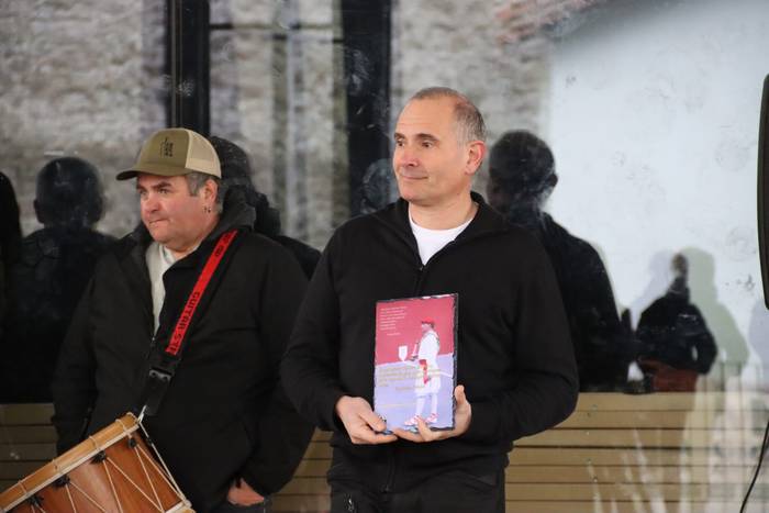 Xabier Bidezabal omendu du Zestoako Itxaropena dantza taldeak