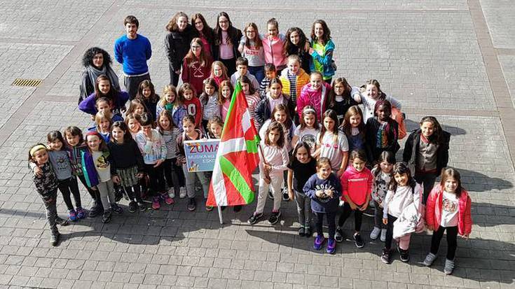 Dantzari Txiki Eguna egingo dute igandean Zumaian