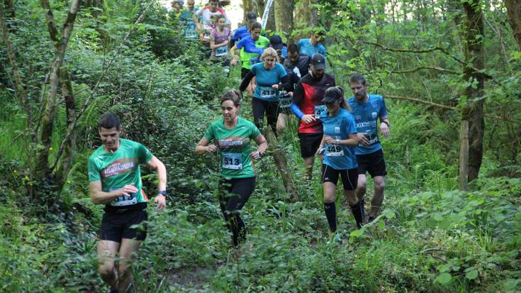 Saltaka mendi korrika taldeak igandean egingo du lehenengo irteera