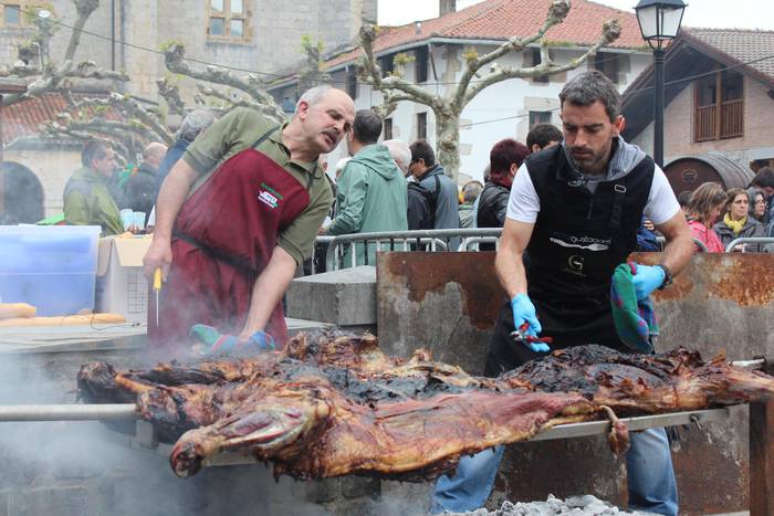 Pazko Festak ospatuko dituzte larunbatean Aizarnan