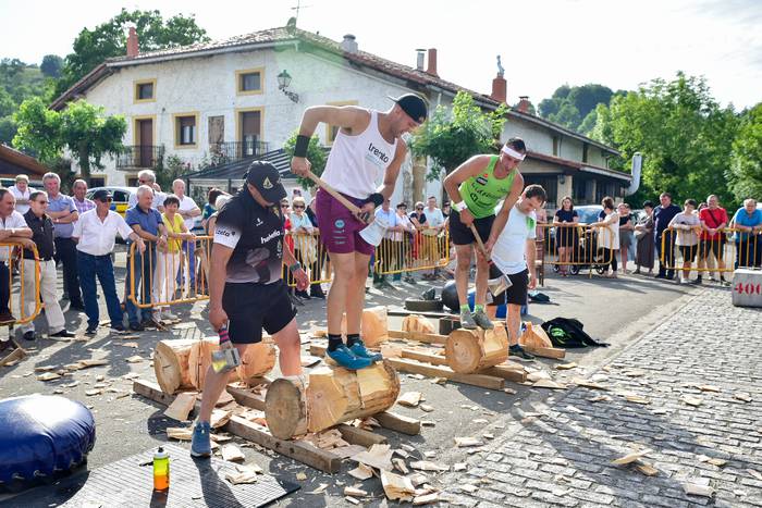 Pentatloiarekin eta erromeriarekin girotu dute Jubilatuen Eguna Elosuan