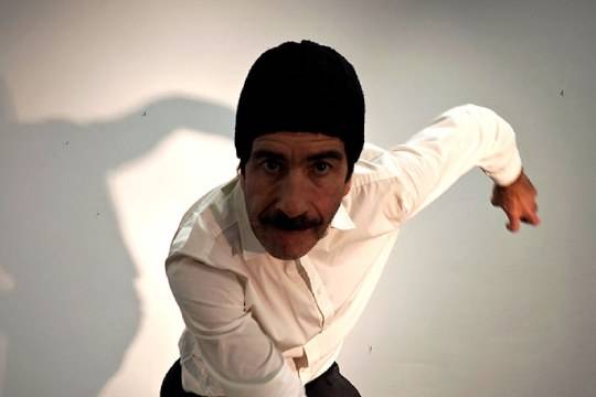 Musikak, antzerkiak eta performanceak itxiko dute Bebarruko Jardunen egitaraua asteburuan