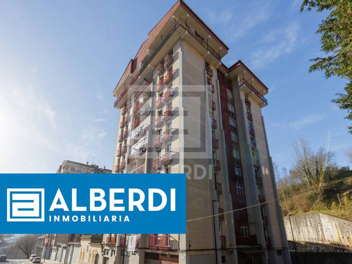 Alberdi Inmobiliaria: etxebizitza salgai Floreaga Berri Plazan