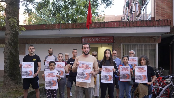 Etxapeko kideek manifestazioa deitu dute urriaren 2rako, espazioa uzteko bi asteko epea eman dietela eta