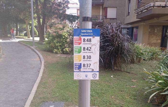 Eskola Bideak berritu eta moldatu ditu Zarauzko Udalak