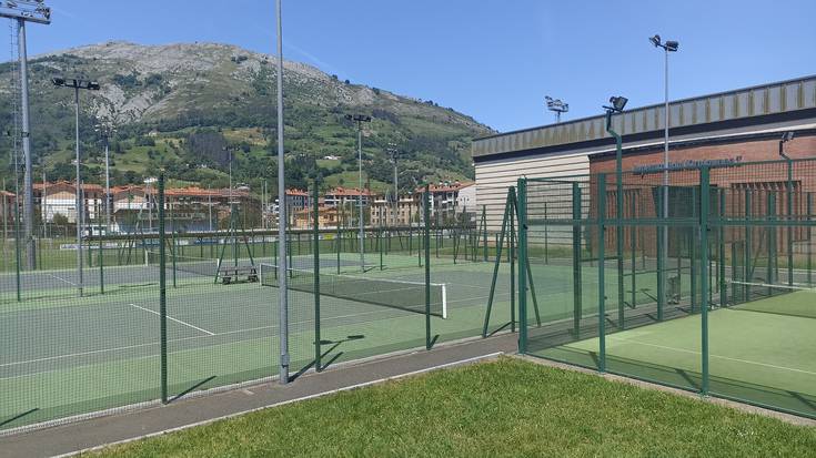 Ireki dute tenis eta padel ikastaroetan izena emateko epea