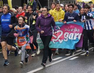 Mapiletik Xuai gainera euskararen aldeko oihu ozena egin dute oriotarrek eta aiarrek