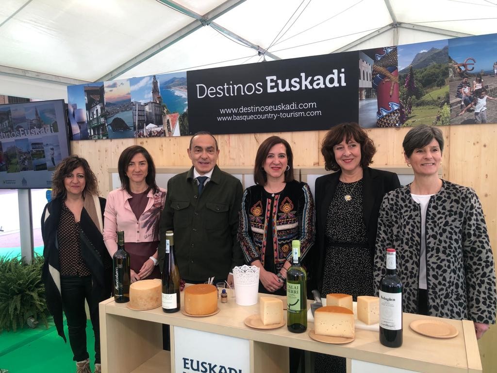 Zarauzko ordezkaritza Destinos Euskadiren aurkezpen ekitaldian
