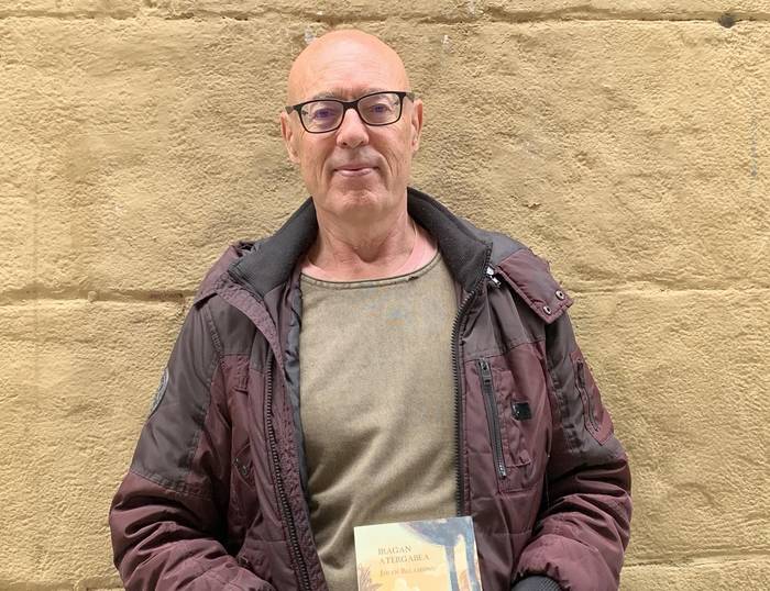 Julen Belamuno: "Nire pertsonaiak bazterrekoak dira, burua asko ateratzen ez dutenak"