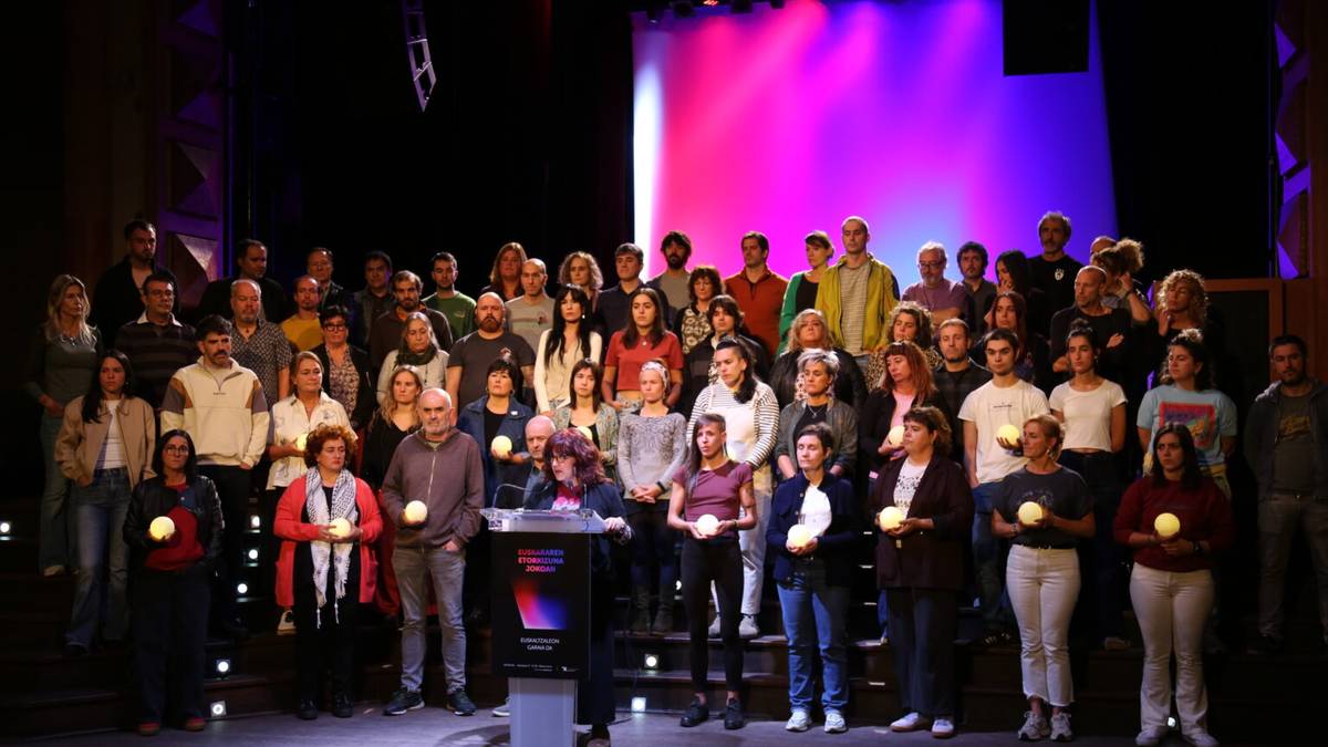 Abenduaren 27an Kontseiluak Bilbon egingo duen ekitaldira joateko autobusa jarri dute kostako herrietan