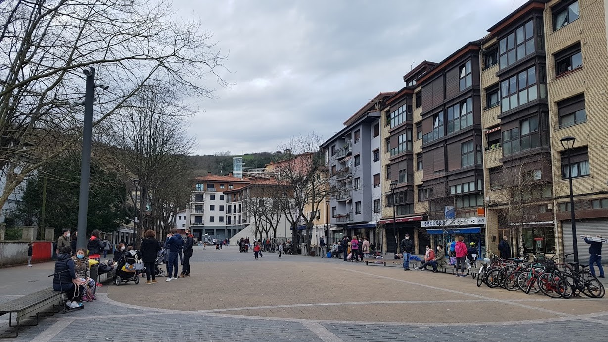 Beste 719 positibo atzeman dituzte Hego Euskal Herrian