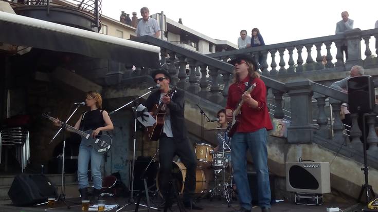 Low Riders taldeak kontzertua eskainiko du ostiralean Oikiko Txortena tabernan