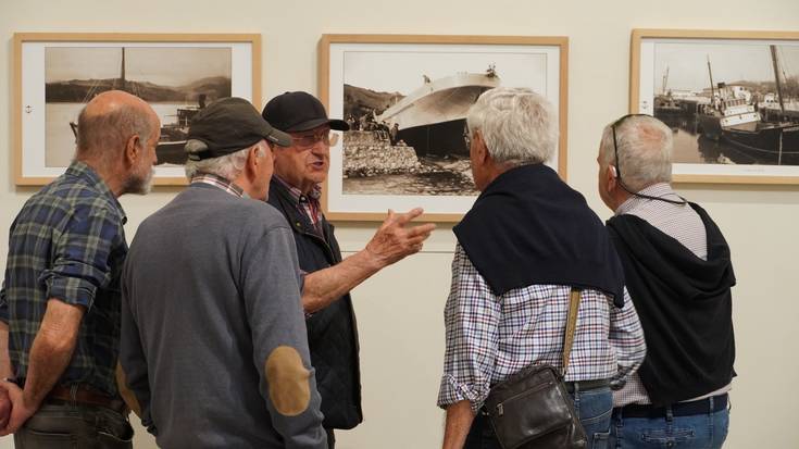 Itsasertzeko bapore zaharren argazki erakusketa ikusgai, Oxford aretoan