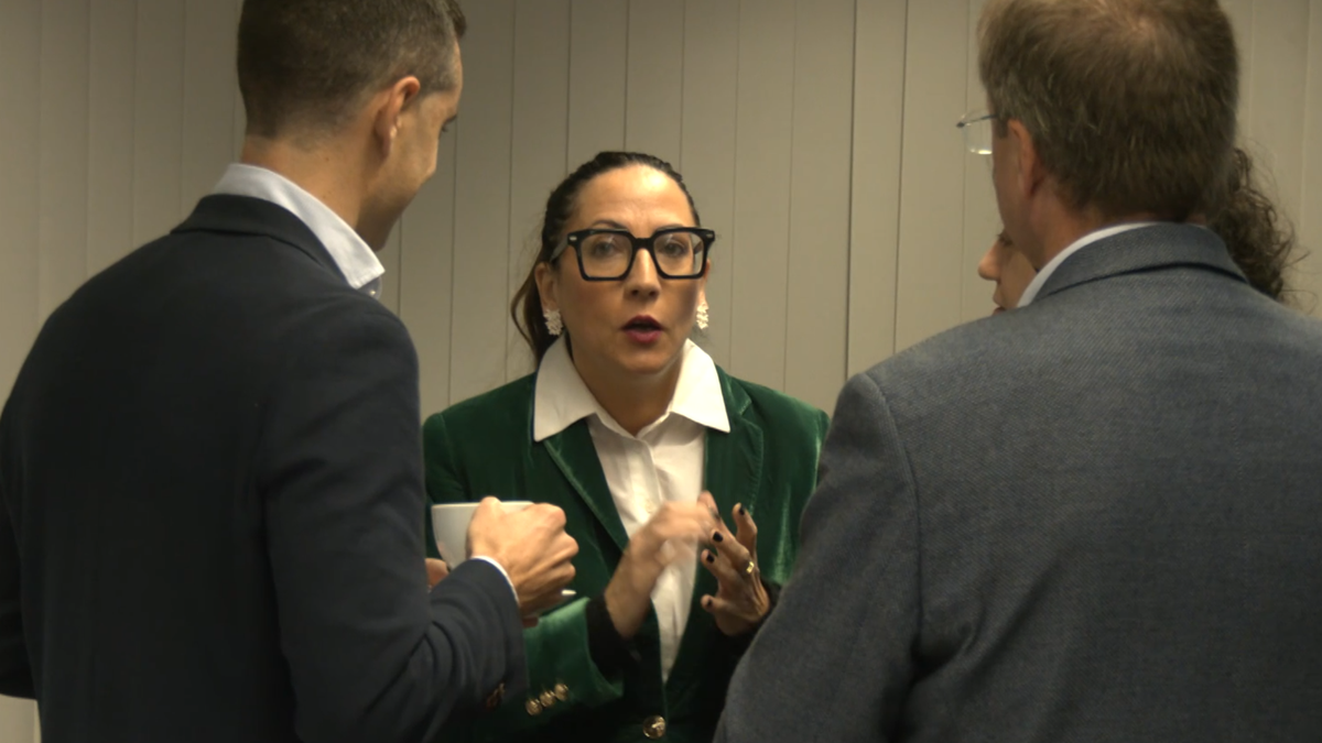 Begoña Pedrosa Hezkuntza sailburua Izarraizpen izan da Eskola Bikaina Denontzat egitasmoaren barruan