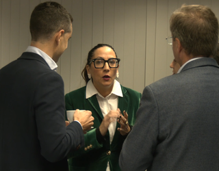 Begoña Pedrosa Hezkuntza sailburua Izarraizpen izan da Eskola Bikaina Denontzat egitasmoaren barruan