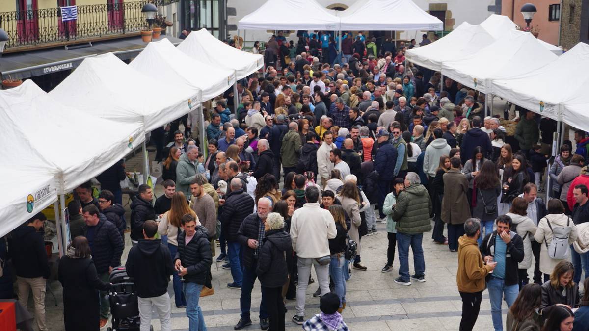 Txakolin uztaz gozatzeko egun paregabea