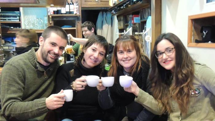 'Amorantiak' lagun taldeak irabazi du bertso lehiaketa eta Pello Etxanizek koplena