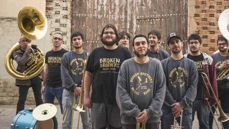 Zozkatu ditu Uztarriak Broken Brothers Brass Band taldearen kontzerturako sarrerak