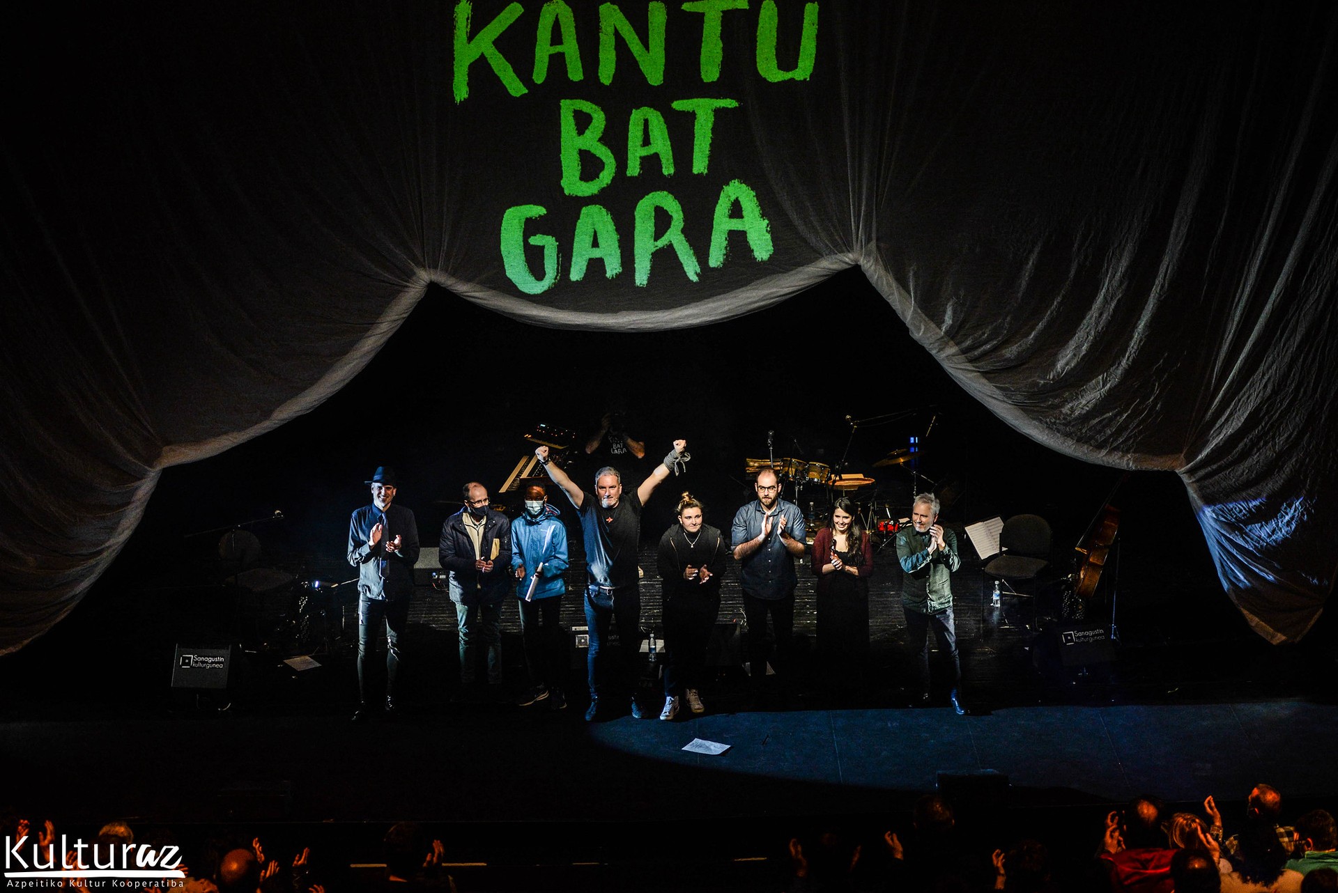 'Kantu bat gara' emanaldia, irudietan