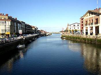 Udal argitalpenetan erabili ahal izateko argazkien erosketa deialdia egin du udalak