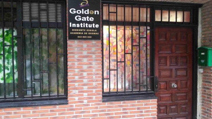 Golden Gate, 25 urtez hizkuntzak irakasten