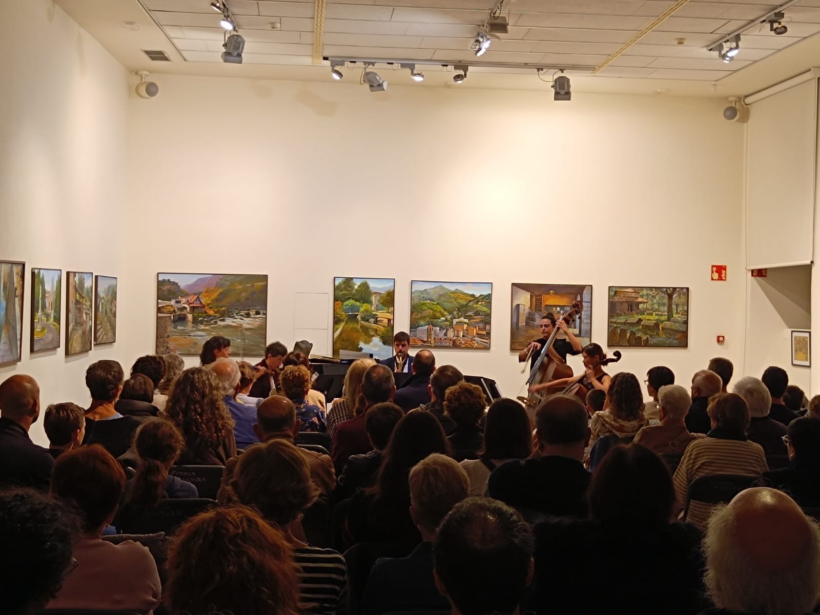 Udazkena, arte eszenikoen epelean