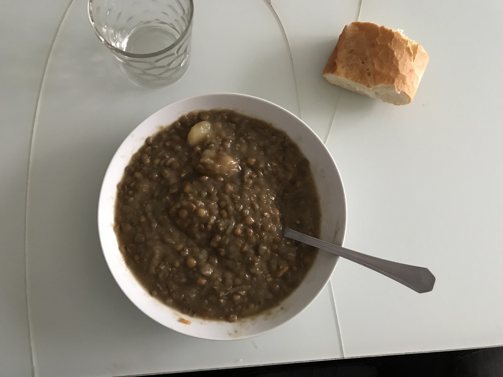 Platerean jarritako guztia jan!
