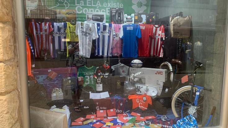 Ikusgai daude AEA gaixotasuna ikertzearen aldeko tonbolako opariak