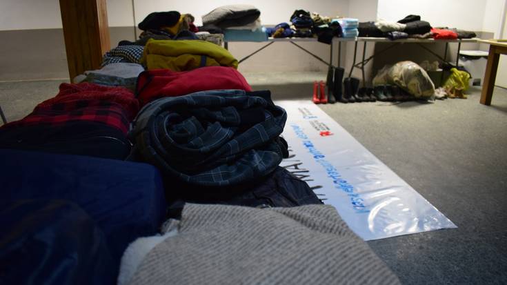 Neguko arropa eta mantak banatuko dituzte ostiralean Etxape Zentro Sozialistan