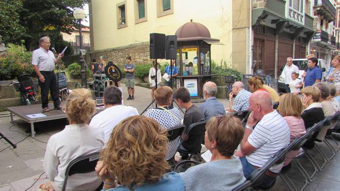 Martxan da Zarauzko XXXV. Basarri Bertsopaper Lehiaketa