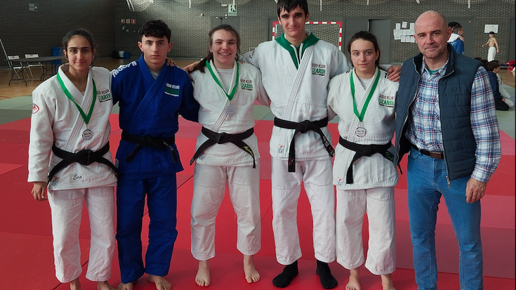 Hiru domina lortu ditu Judo Klub Lizardik Euskadiko Junior Txapelketan