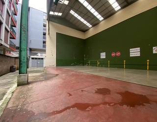 Frontoiko elementuak berrerabiltzeko asmoa du udalak, baita horietako batzuk herritarrei ematekoa ere