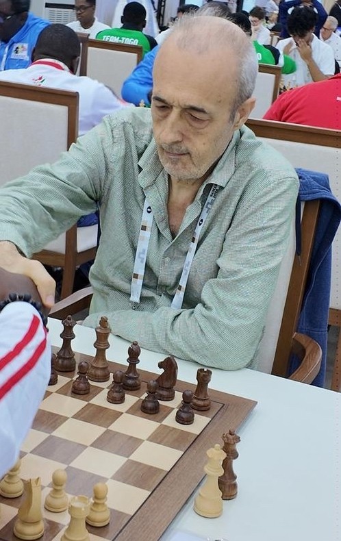 Felix Izeta xakean lehiatu da berriz, Senegalgo selekzioarekin