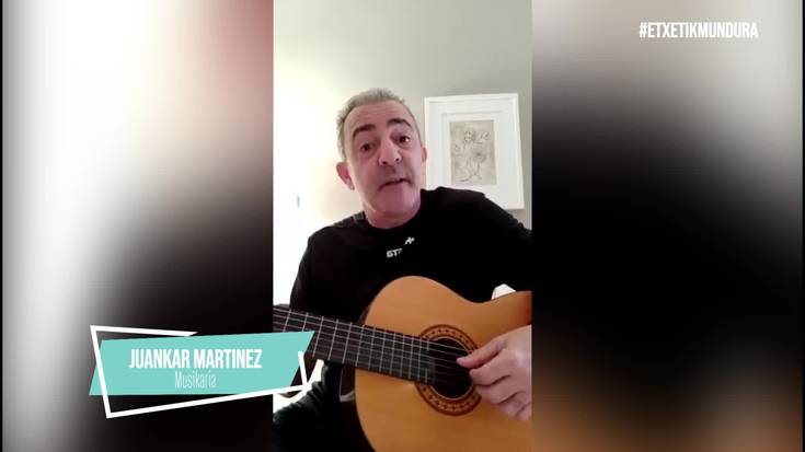 Juankar Martinez musikaria, etxetik mundura