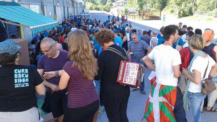 Igandeko giza katean egon al zineten?