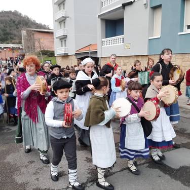 Jaiak: Gabon eskea, kalez kale