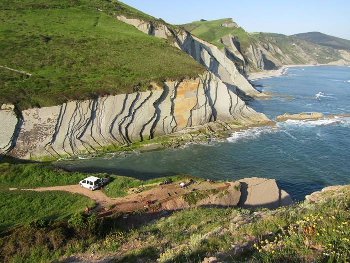 Algorrin egiten ari diren lanen aurkako manifestazioa egingo da bihar