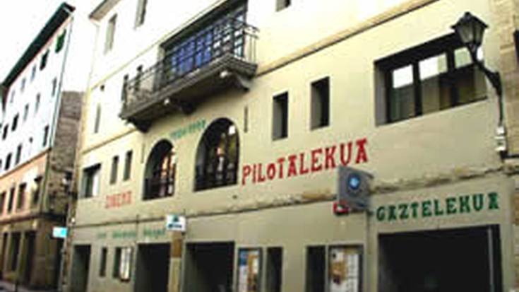 Zabalik dago Gazteria Departamentuko diru-laguntzak eskatzeko epea