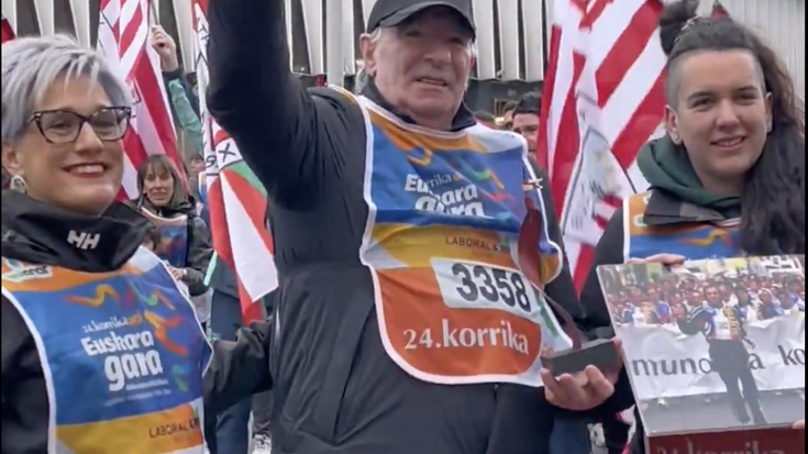 Omenaldi berezia egin diote Jose Anjel Iribarri Korrikan